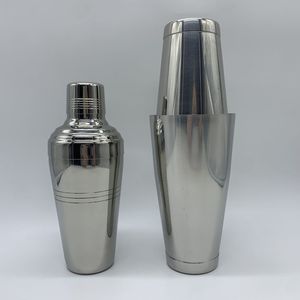 Coctelera de Acero Inoxidable Premium con Acabado Liso, Perfecta para Preparar Cócteles en Restaurantes, Bares y Hoteles - Product Image 4