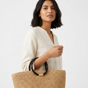 Porte-clés et accessoire de poignée de sac en acrylique et résine écologiques, faits à la main, forme personnalisée, technique de moulage, tendance, décoration intérieure, cadeau - Product Image 1