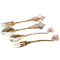 Luxe gouden bestekset vintage bloemmotief handvat roestvrijstalen bestekset koninklijke dessertlepel vork bruiloft cadeau bestekset