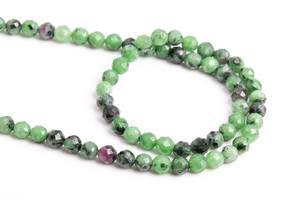 ลูกปัดพลอยรูบี้โซไซต์แท้ธรรมชาติ สีเขียวดำ ทรงกลมเหลี่ยมเพชรพลอย สำหรับทำเครื่องประดับ สร้อยข้อมือ - Product Image 4