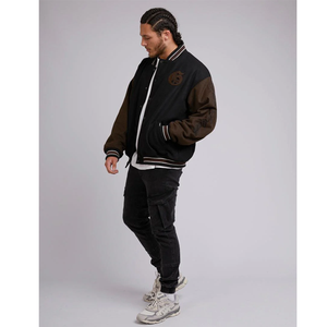 Chaqueta Varsity de Algodón y Lana con Bordado Frontal Personalizado, Estilo Urbano, Precio al por Mayor, Diseño Oversize con Bloques de Color, Impermeable y Resistente al Viento - Product Image 2