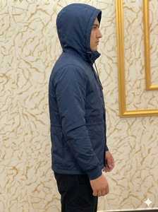 Blouson d'hiver décontracté pour homme en toile bleu marine à capuche, brodé, imperméable, coupe-vent, séchage rapide, avec cordon de serrage interne sur le devant - Product Image 2