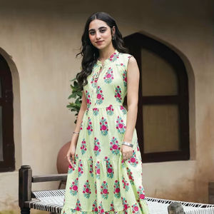 ชุดเดรสแม็กซี่ทรงตรงสไตล์โบฮีเมียนคุณภาพสูงสำหรับงานปาร์ตี้ริมชายหาด ดีไซน์เก๋ เหมาะสำหรับเป็นของขวัญวันเกิด ขายส่งเป็นชุด - Product Image 1