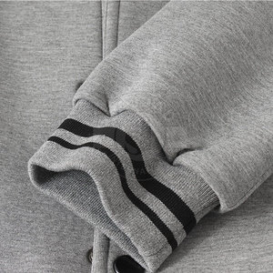 Veste de style universitaire pour homme Urban Ready, design élégant et décontracté, tissu confortable, idéale pour la mode urbaine - Product Image 6