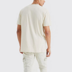 T-shirt personnalisé avec impression sérigraphique, silhouette courte et ample, streetwear de luxe pour femmes, vente en gros, usine de Sialkot - Product Image 2