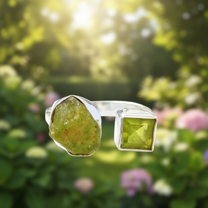4.8 Grams Fashion <b>Ring</b> in <b>Peridot</b> Elegant and Luxurious - Product Image 3