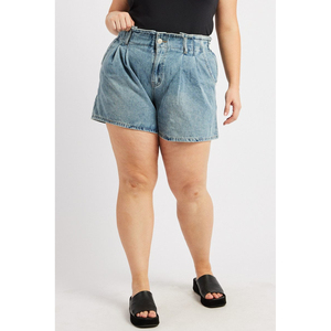 Shorts en jean skinny pour femme de haute qualité avec détails boutonnés, cordon de serrage, taille mi-haute, écologiques, séchage rapide, décontractés - Product Image 1