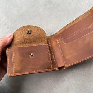 Cartera de Cuero Casual Vintage con Cierre de Cremallera, Logotipo Impreso, Diseño Moderno, Delgada, Mini, para Viaje, con Bolsillo Frontal - Product Image 5