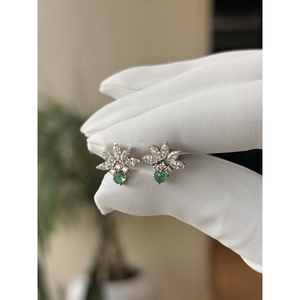 Pendientes de Lujo con Diamantes Cultivados en Laboratorio de 0.75 Ct, Corte Marquesa, Diseño Floral, Acento de Gema Verde, Oro de 14K, Joyería Fina, Regalo para Bodas y Fiestas - Product Image 5