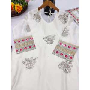 Hermoso Traje Salwar Kameez de Seda con Pantalones Plazzo y Dupatta, Bordado con Lentejuelas, para Bodas - Product Image 6