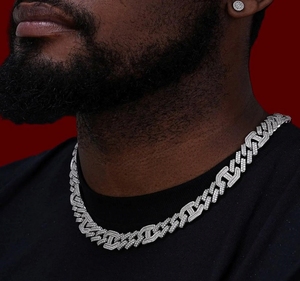 สร้อยคอคิวบันลิงค์แบบฮิปฮอปประดับเพชรโมอิสซาไนต์ เงินแท้ 925 ชุบทอง 18K สำหรับผู้ชาย ประดับเพชรโมอิสซาไนต์ VVS เต็มเส้น - Product Image 4