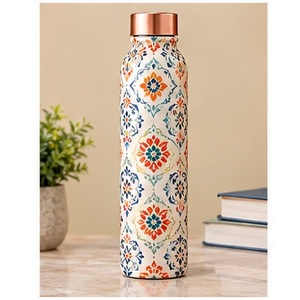 Botella de Agua de Cobre con Diseño de Loto Dorado, Negra con Diseño Floral Dorado, Portátil para Viajes - Product Image 4