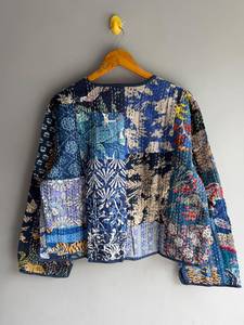 Veste en coton patchwork vintage, col en V, bouton unique, coupe ample, unisexe, vêtement d'extérieur pour le printemps avec poches, cadeau pour elle - Product Image 6