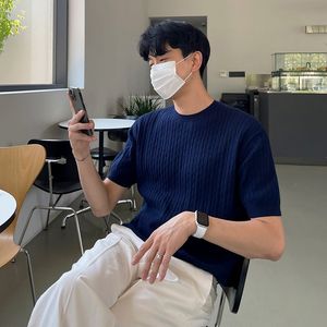 เสื้อยืดคอกลมแขนสั้นผู้ชาย สีกรมท่า ผ้าถัก ทรงปกติ ไม่ยับ โลโก้ด้านหน้า ผ้าฝ้าย 100% - Product Image 2