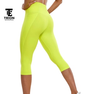 Leggings Deportivos 3/4 para Mujer, Estampado de Leopardo Verde, Efecto Push-Up, Capri, Logotipo Personalizado, Marca Privada, Estilo Deportivo, Venta al Por Mayor - Product Image 3