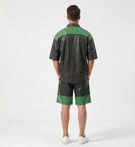 เสื้อเชิ้ตแขนสั้นลายหนังสีดำเขียวสำหรับผู้ชายพร้อมกางเกงขาสั้นชุดสตรีทแวร์ฤดูร้อนชุดโพลีเอสเตอร์ทรงหลวม - Product Image 2