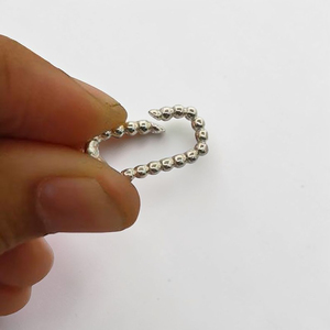 Conector de mosquetón ovalado con cierre de resorte y cuentas de burbujas chapado en oro de 18 quilates para la fabricación de pendientes - Product Image 6