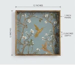 Plateau décoratif carré en bois artisanal avec motif floral émaillé, design traditionnel plaqué or, pièce unique - Product Image 4