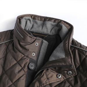 Chaqueta de Invierno Acolchada para Hombre, Diseño Exclusivo 2025, con Capucha, Cierre de Cremallera con Logotipo Frontal, Estilo Urbano, Servicio OEM, Personalizable - Product Image 4