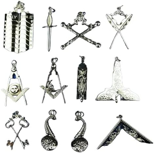 Badges en métal personnalisés avec logo, emblèmes pour uniformes, vêtements et accessoires - Product Image 1