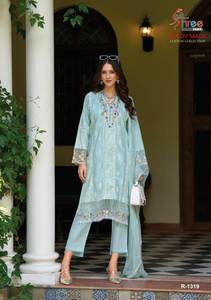 Collection d'été Pure Cambric Print Brodé Salwar Suit Indian & Pakistanais Wedding and Party Wear - Product Image 2