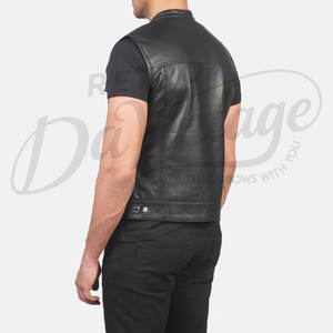 Chaleco de Cuero Genuino Negro Personalizado para Hombre, Corte Ajustado, Sin Cuello, con Cierre de Cremallera, Botones a Presión y Bolsillos en el Pecho - Product Image 2