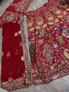 Hermoso Lehenga Choli Rojo de Georgette para Mujer con Bordado, Vestido Tradicional Indio para Boda - Product Image 5