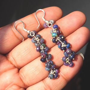 Boucles d'oreilles pendantes HAYAAT GEMS en opale éthiopienne noire, argent 925 et plaqué or, perles cabochon multicolores, bijoux ethniques de mariage - Product Image 3