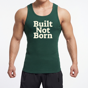Camiseta sin mangas para hombre, 100% poliéster, ligera, transpirable, estampada, con hombros descubiertos, para gimnasio y fitness. - Product Image 1