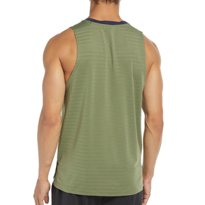 Débardeurs pour hommes à prix avantageux, personnalisables avec logo, coupe ajustée, unis, sans manches, respirants, pour l'entraînement, 100% coton. - Product Image 5