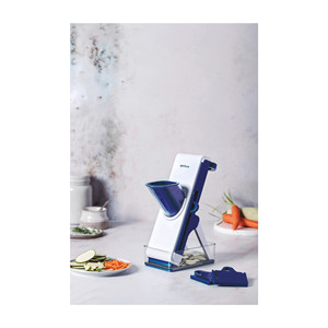 Affettatrice verticale Garinox con contenitore per verdure e frutta - Product Image 2