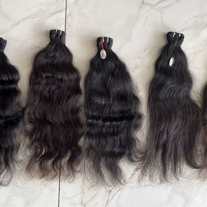 Extensions de cheveux indiens vierges Remy ondulés de 12 pouces, double trame à la machine, pointes pleines, décolorées pour rehausser l'aspect des cheveux - Product Image 1