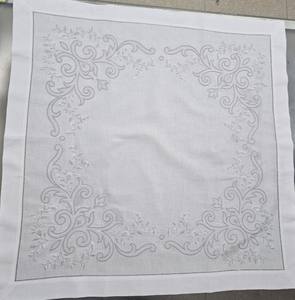 Serviettes de cocktail brodées personnalisées en coton/lin de haute qualité VNAP du Vietnam pour fêtes, mariages, décorations, broderie, MOQ - Product Image 1