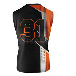 Uniforme classique 7v7 avec tissu résistant et coupe confortable, permettant des mouvements fluides pendant les matchs. - Product Image 4