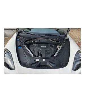 Porsche Panamera 3.0 AWD 2020 con Volante a la Izquierda, Asientos de Cuero, Cámara Trasera, Solo 92,500 km - Product Image 6