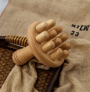 Masseur facial Gua Sha en bois rustique écologique avec artisanat en bois d'acacia massif pour la relaxation musculaire - Cadeau du Nouvel An - Product Image 2