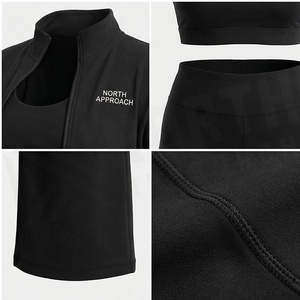 Ensemble de yoga 2 pièces noir uni, taille haute, longueur intégrale, haut court anti-transpiration avec col montant et manches trois quarts - Product Image 4