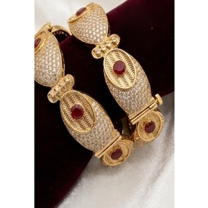 Juego de Brazaletes de Oro Chapado con Rubíes, Estilo Clásico, Joyería de Boda para Mujer, Diseño con Microincrustaciones de Aleación - Product Image 1