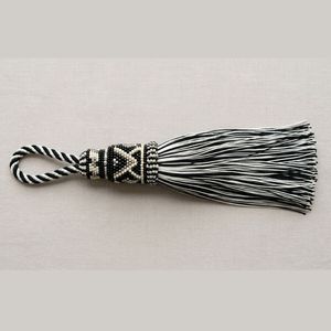 Fil de coton doux à pompon, idéal pour les accessoires vestimentaires et l'artisanat, design élégant, léger et durable - Product Image 4