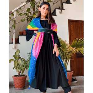 Conjunto de Traje Dobby Negro Talla XS - Product Image 4