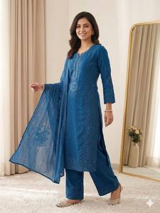 Conjunto de Traje Palazzo Mal Chanderi Elegante Más Vendido con Bordado de Lentejuelas y Espejo Hecho a Mano y Dupatta de Organza Premium - Product Image 2