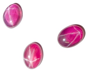 Rubis étoilé transparent ovale 12x16 mm 12,5 carats, cabochon poli créé en laboratoire avec effet étoile à 6 branches pour la fabrication de bijoux - Product Image 6