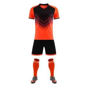 Nouvel ensemble complet de maillots de football pour hommes de haute qualité, respirants, à séchage rapide, nouveau design, personnalisables, vente en gros - Product Image 4