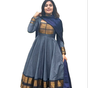 Robe Anarkali de mariée fantaisie en velours épais et fausse fourrure, motif élégant, grande coupe, pour femmes et jeunes filles, idéale pour l'hiver - Product Image 6