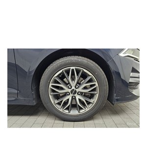 Para Kia K5 2022/3 2.0 Automático con Asientos de Cuero, Volante a la Izquierda, 70,377 km, Estándar de Emisiones Euro V - Product Image 5