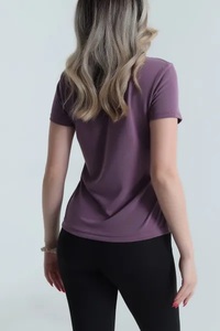 เสื้อยืดแขนสั้นผู้หญิง Ever Glow Plus Size ระบายอากาศได้ดี ป้องกันการเป็นขุย เป็นมิตรกับสิ่งแวดล้อม แห้งเร็ว สไตล์ลำลอง สำหรับผู้ใหญ่ ด้านหน้า - Product Image 6
