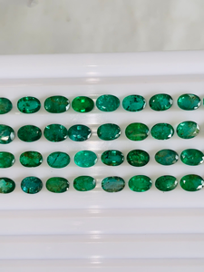 พลอยมรกตธรรมชาติทรงรี 7*5 มม. คุณภาพดีเยี่ยม เงางาม สีเขียวสวยงาม เหมาะสำหรับการขัดและตกแต่ง ราคาถูก - Product Image 4