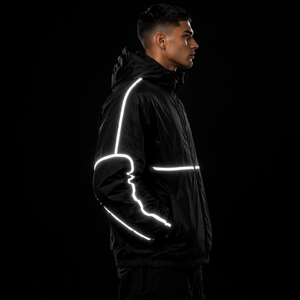 ชุดวอร์มแบบ unisex น้ำหนักเบา ผลิตจากโพลีเอสเตอร์ แต่งแถบสะท้อนแสง ระบายอากาศได้ดี ผ้าแคนวาสลายสก็อต กันน้ำ แจ็คเก็ตกันลมสำหรับผู้ชาย B2B สไตล์อเมริกัน - Product Image 4