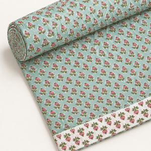 Tela de algodón estampada a mano con motivos florales en rosa acuático, con borde, para confección de vestidos, trajes, dupattas, ropa para el hogar, ropa festiva y ropa informal. - Product Image 3