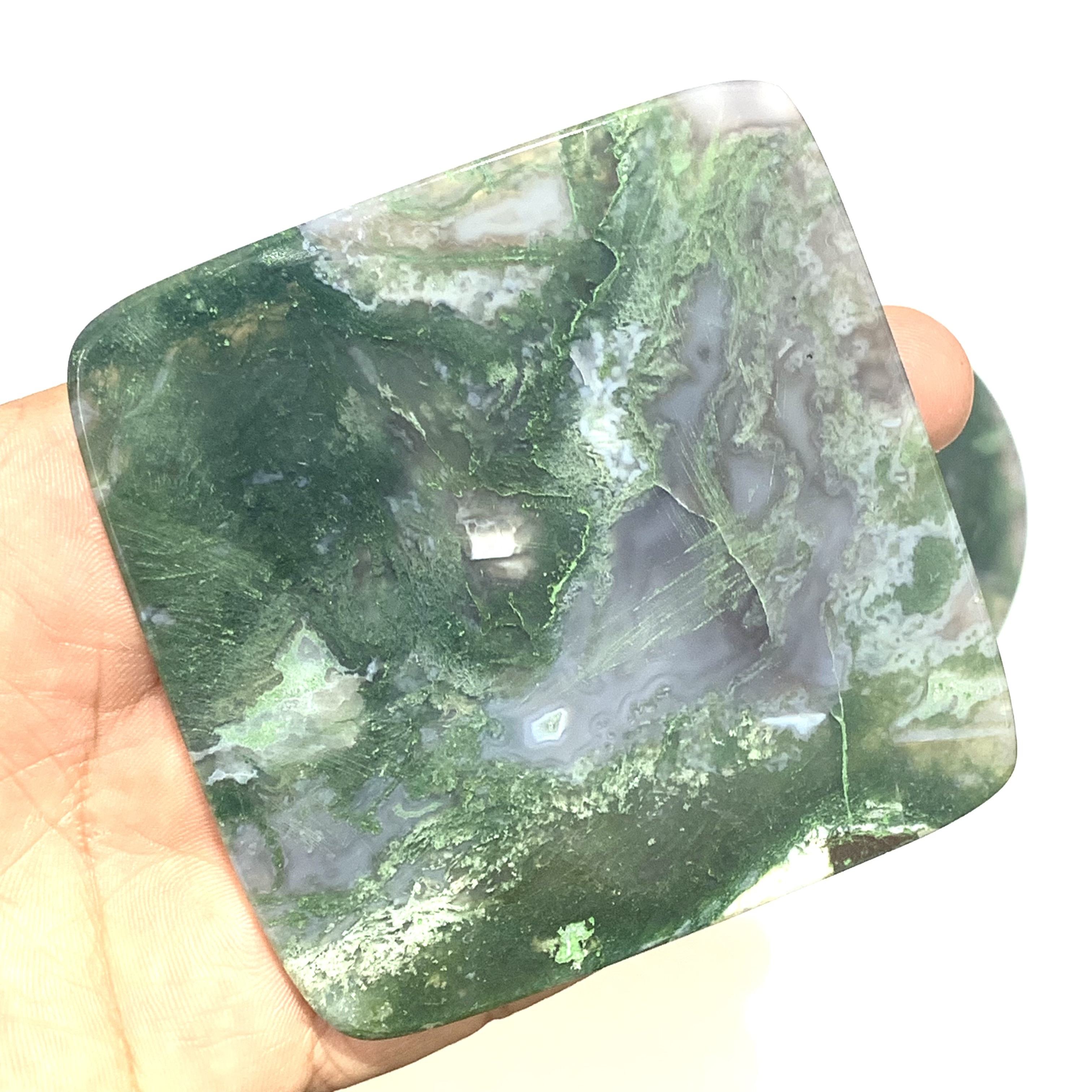 สีเขียว